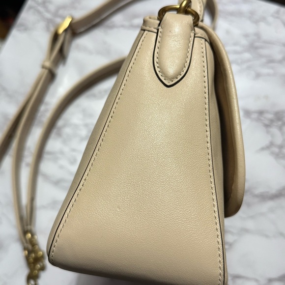 Coach Ivory Soft Tabby - Picture 4 of 13